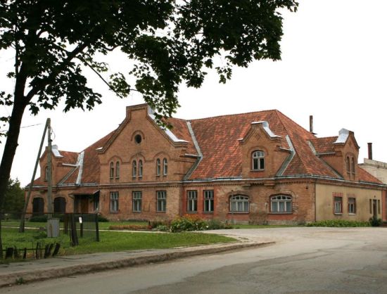 Iecavas parks un muižas komplekss