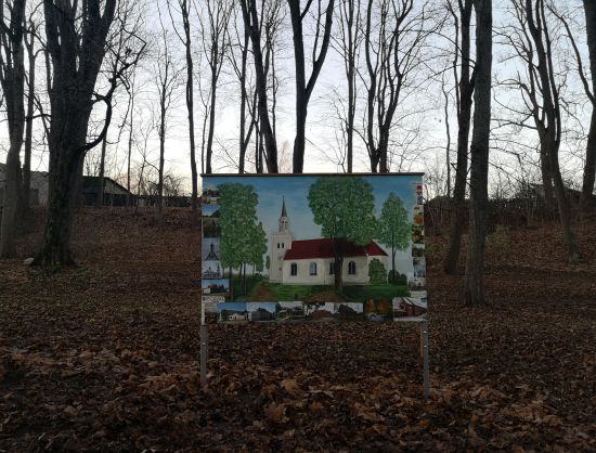 Open-air exhibition of paintings in Iecava