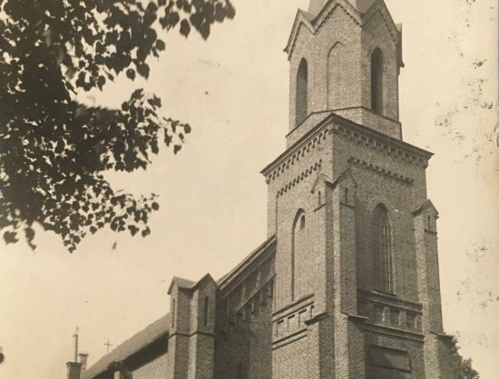 Budrergas baznīca senā fotogrāfijā