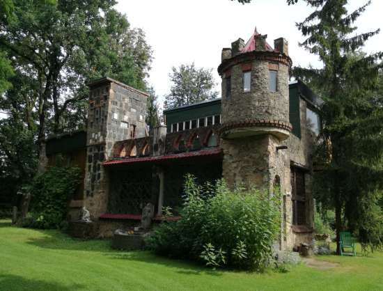 Tēlnieka Mārtiņa Zaura māja