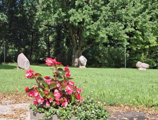 Skulptūras “Laika griežos”