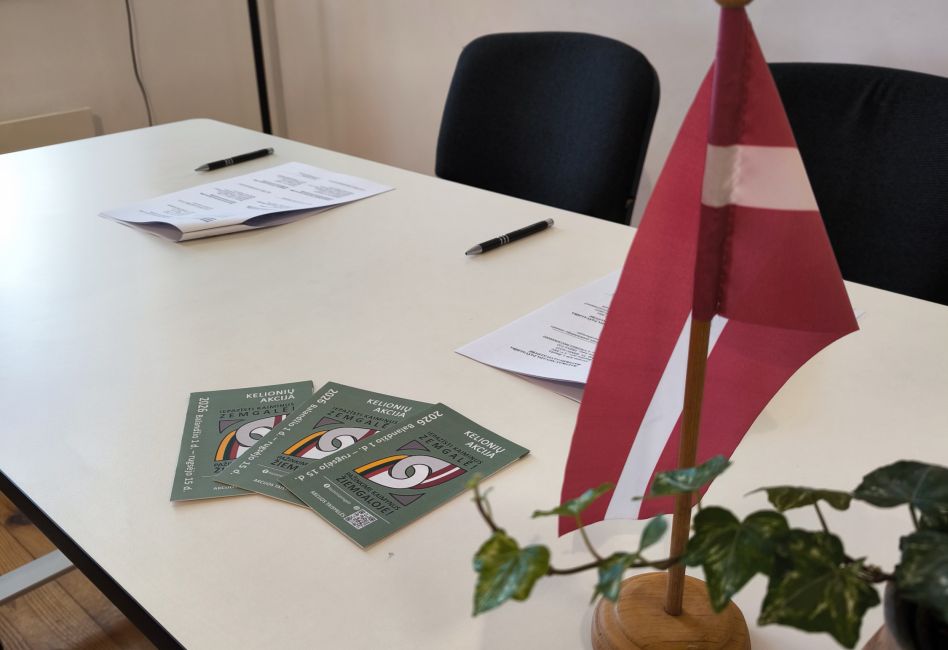 Mirklis pirms akcijas līguma parakstīšanas