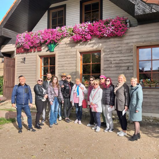 Bausku apmeklē Eiropas tūroperatori
